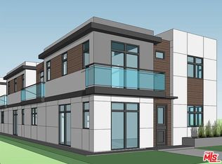 14136 Tiara St, Van Nuys, CA