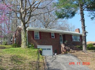 2528 Maycrest St NW, Roanoke, VA 24012