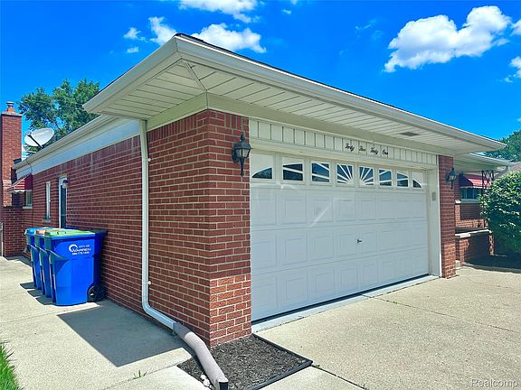 3rd image of 4541 Marlow Dr