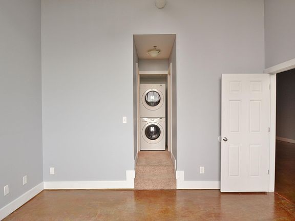 3rd image of 611 N Park Ave APT 410