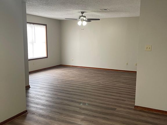Entrance & Living area