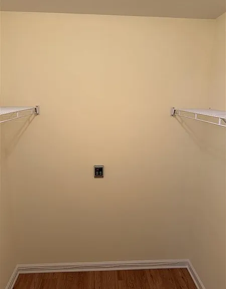 708 E Catawba St — Photo 8