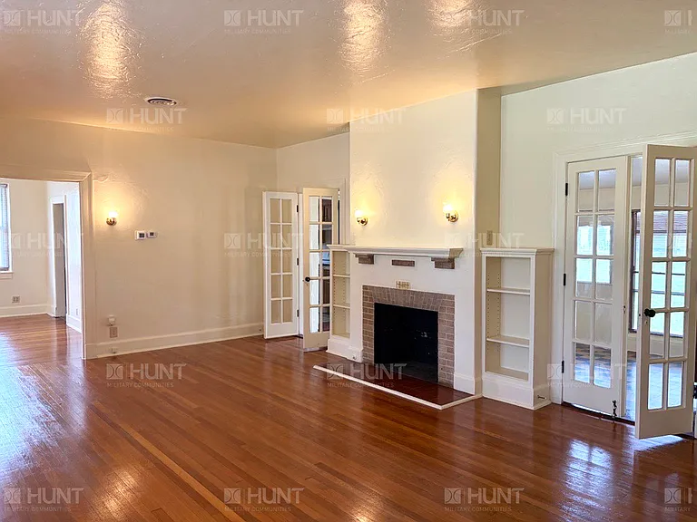 1 E Park Ln #321 — Photo 3