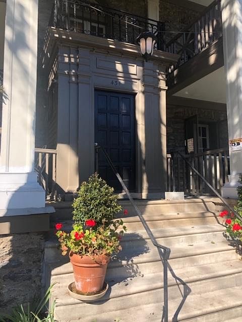 1st image of 431 W Sedgwick St APT B