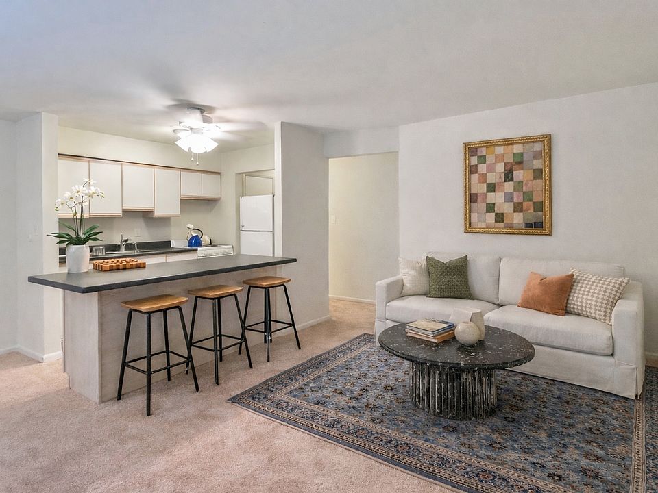 1st image of 316 E 2nd St #198