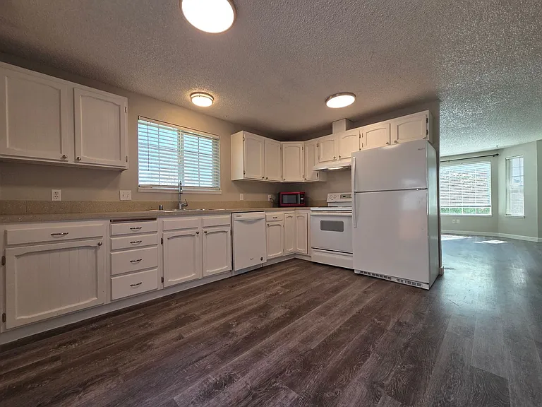 908 N Grant Ave #A — Photo 27