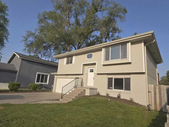 1816 S 10th St, Council Bluffs, IA 51501