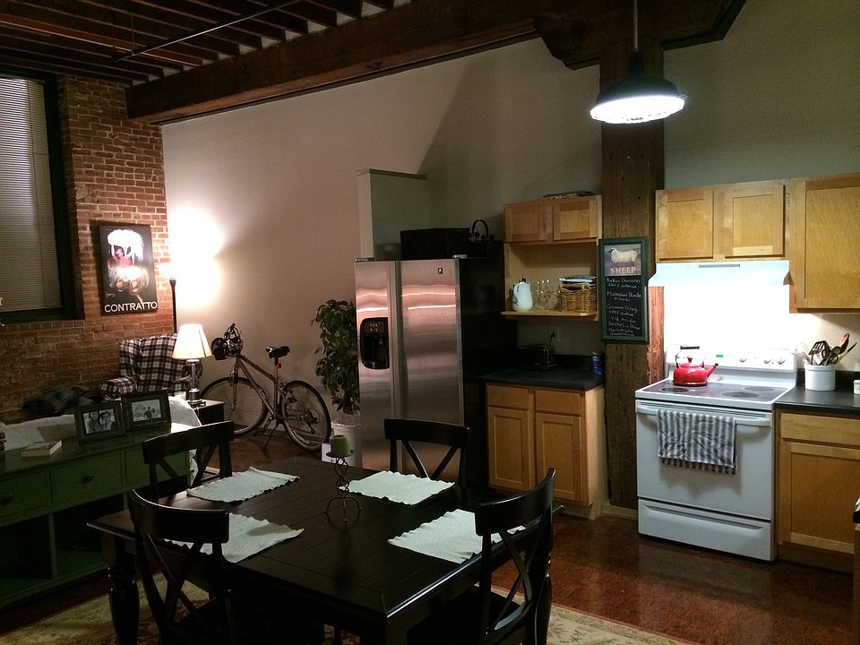 2nd image of 1445 S 18th St APT 119