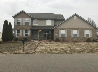 801 Old Dominion Ct, Fairview Heights, IL 62208