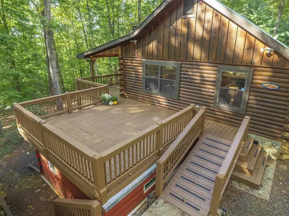 157 Sunrise Ln, Blue Ridge, GA 30513