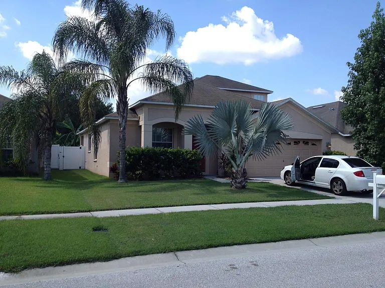 11507 Village Brook Dr — Photo 2