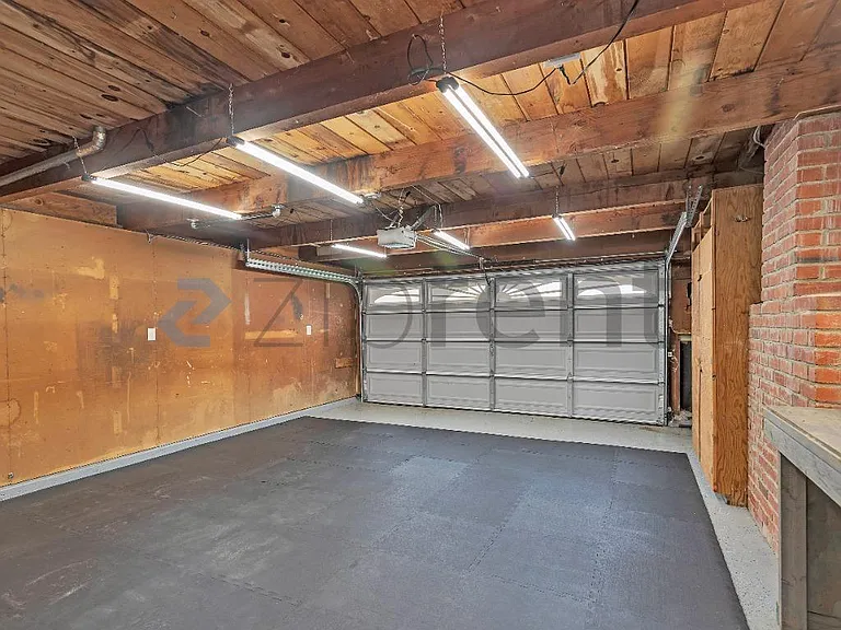 717 Pebble Dr — Photo 35