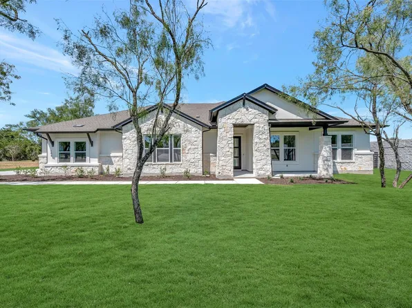 104 Rees Landing Rd, Spicewood, TX 78669