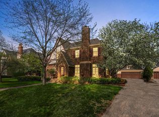 4611 Wooddale Ave, Edina, MN 55424