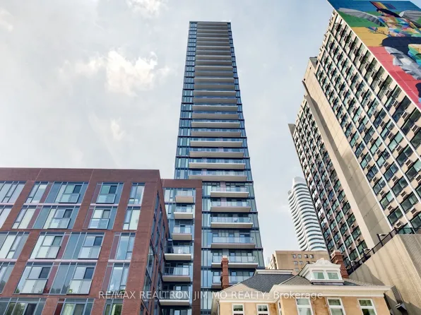 308 Jarvis St #1812, Toronto, ON M5B 0E3