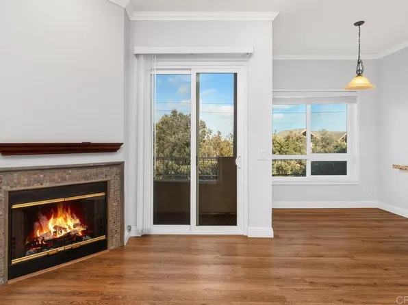521 Arbor Dr Unit 202, San Diego, CA 92103