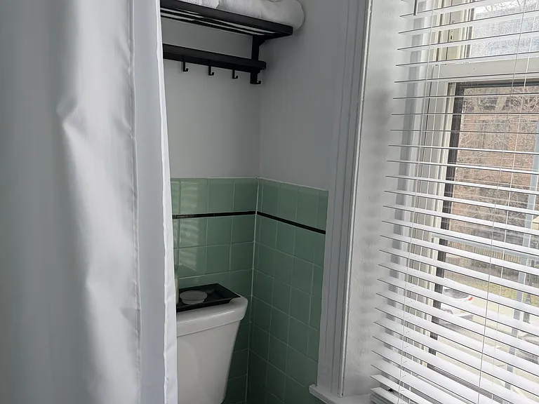107 S Orange St #2W — Photo 8