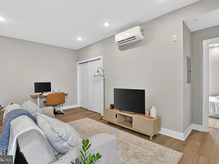 6712 Ridge Ave #203 — Photo 5