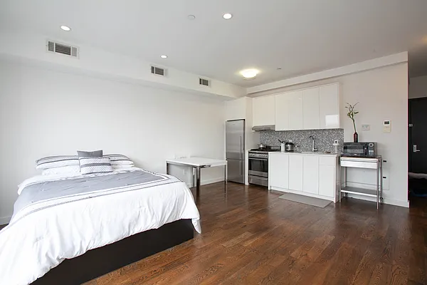 Rented by Corcoran | media 21