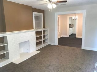 1011 Elmwood Ave, Fort Worth, TX 76104