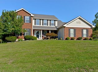 5578 Hennsley Cir, Weldon Spring, MO 63304