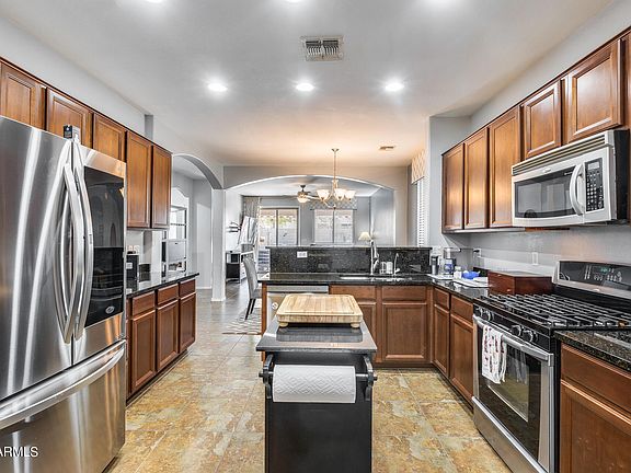 4th image of 42517 W CHIMAYO Drive