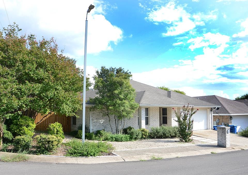 1st image of 101 Creekside Dr
