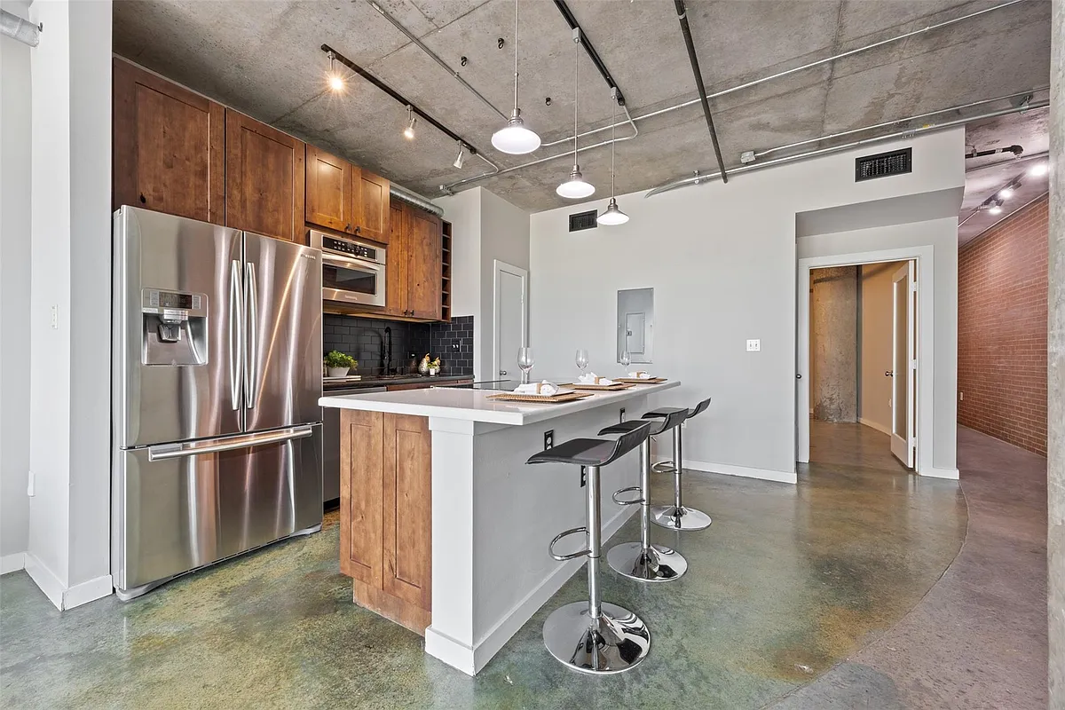 Building Photo - 2000 Bagby St #7414
