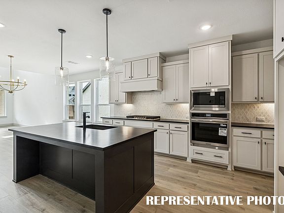 7th image of this home