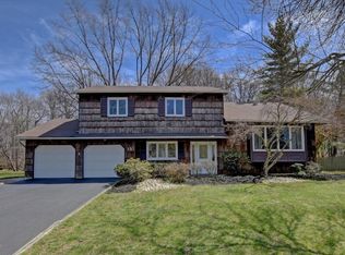 15 Canadian Woods Rd, Marlboro, NJ 07746