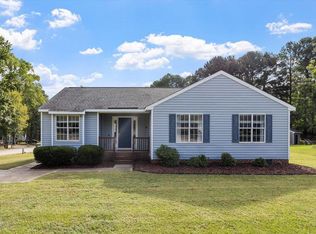 401 Vista Springs Cir, Holly Springs, NC 27540