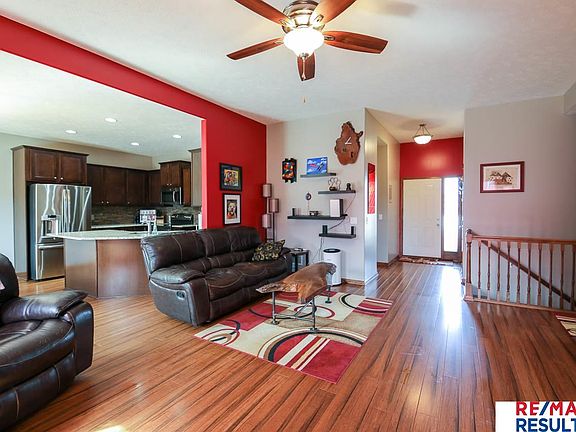 4th image of 2125 Park Crest Dr