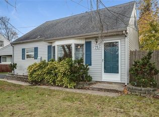 71 Ernston Rd, Parlin, NJ 08859