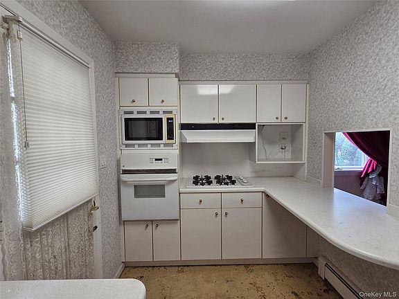 4th image of 42 Sheridan Street