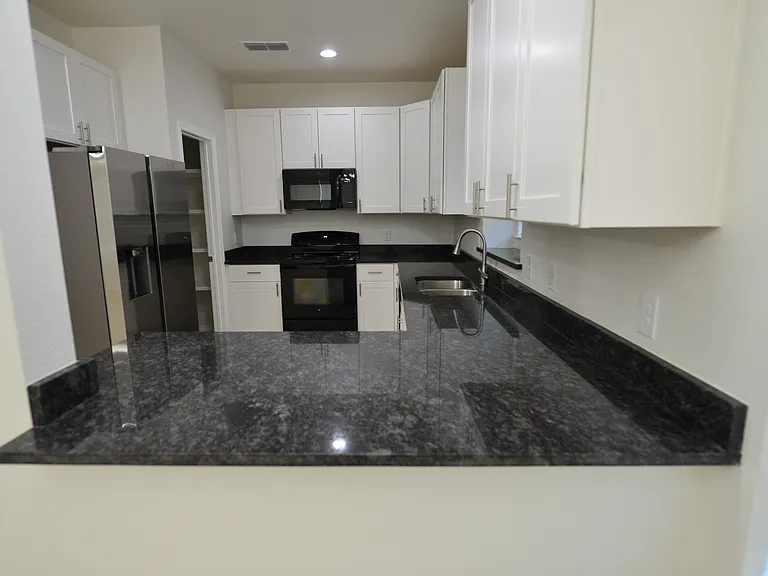 2337 Murphy Ct — Photo 7