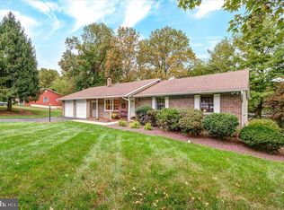 6408 Hickory Ln, Sykesville, MD 21784