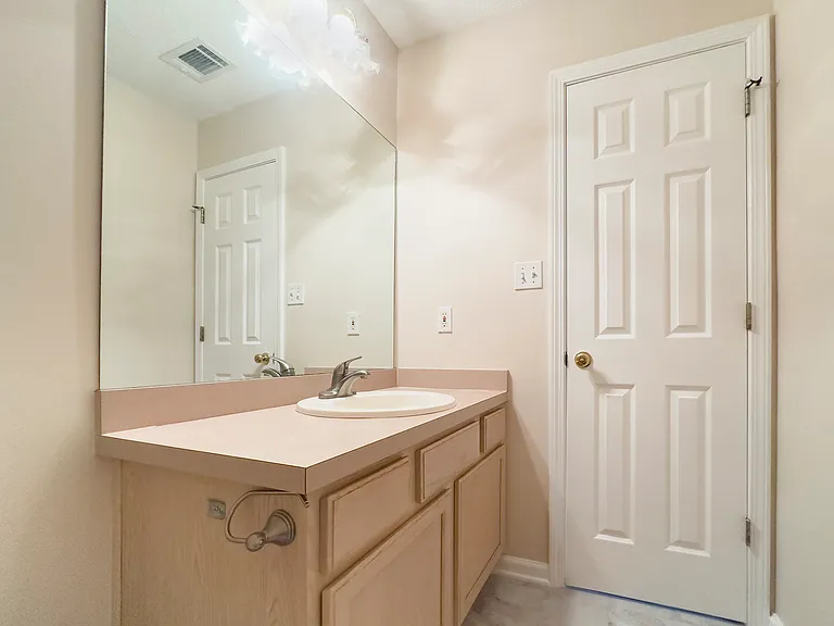12 Cassidy Ct — Photo 23