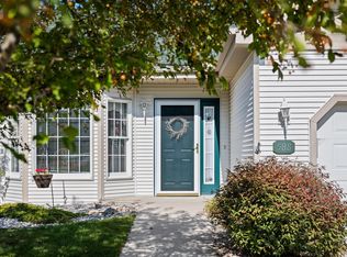 588 Meadowview Ln, Elk Rapids, MI 49629