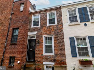 2402 Manning St, Philadelphia, PA 19103