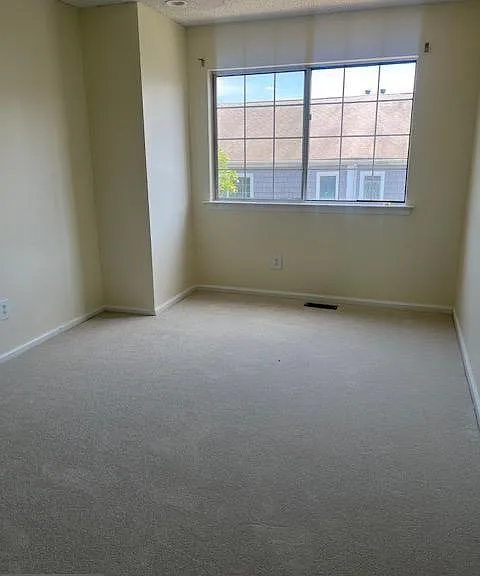 20 Lantern Ln #20 — Photo 14