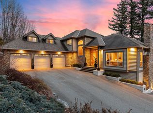 36388 Carrington Ln, Abbotsford, BC V3G 2M7