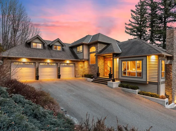 36388 Carrington Ln, Abbotsford, BC V3G 2M7