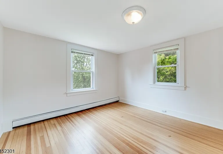 275 E Mount Pleasant Ave — Photo 23