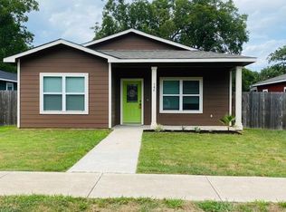 146 Highway 2571, Smithville, TX 78957