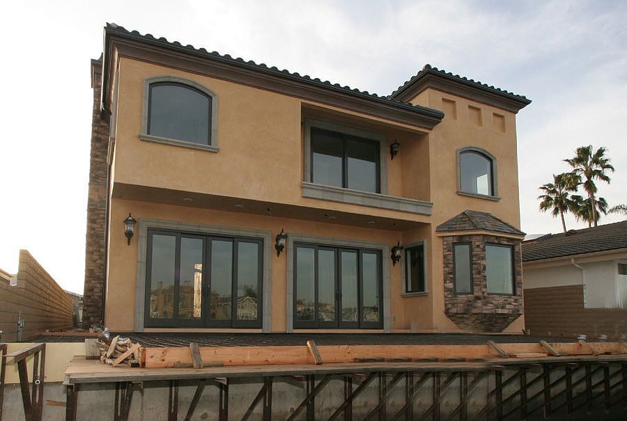 Back of House on Dec 31, 2006