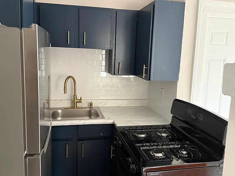 3539 Saint Charles Ave #H — Photo 5