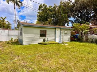 1028 NW 100th Ter #B, Miami, FL 33150