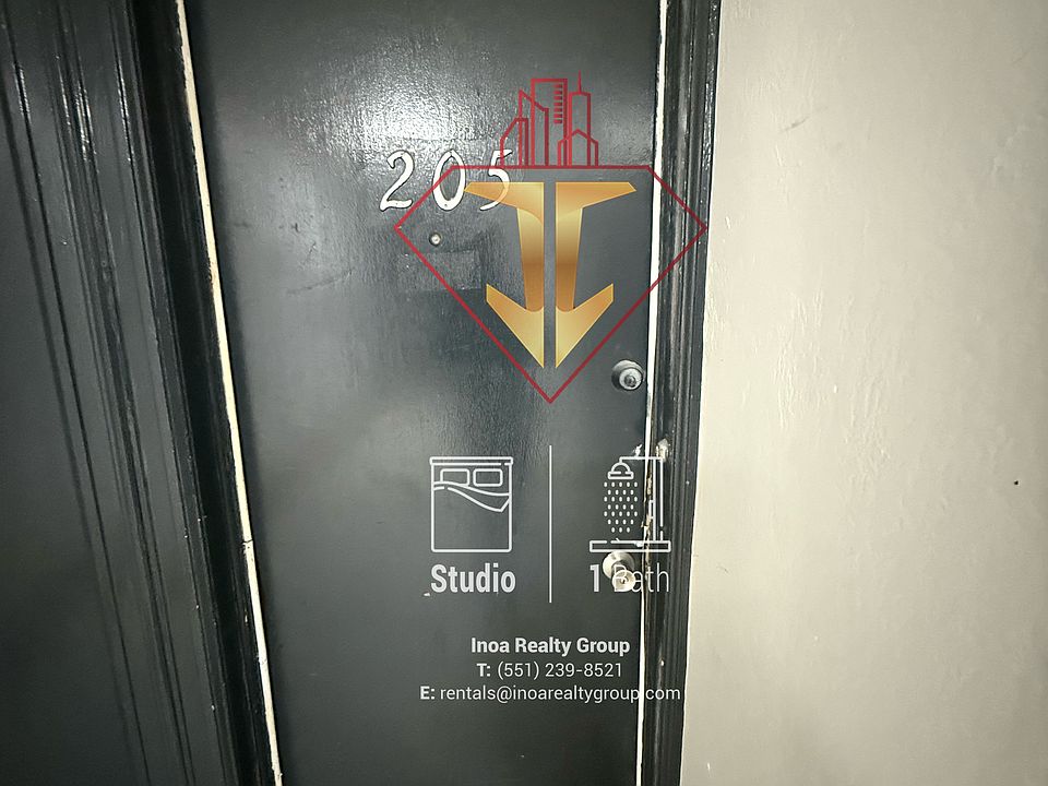 1st image of 155 W 29th St APT 205