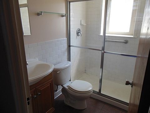 4th image of 6131 Carvel Ave APT A1