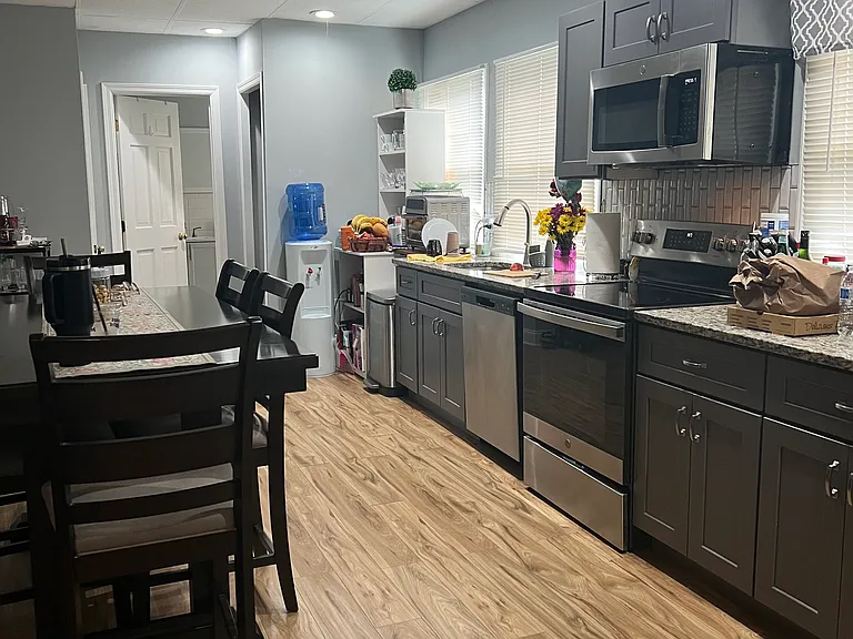 168 West Ave #2B — Photo 1